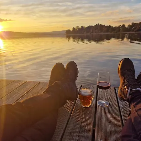 アパート Deluxe Lipno Direkt Am Ufer Von Lipnostausee - Side Village, Nad Vltavou フリンブルク
